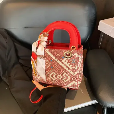LUXURY SHOULDER BAGS FOR LADIES